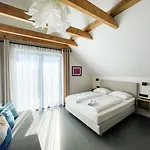 Loox Ostrovo- Boutique House-noclegi Nad Morzem * Ostrowo (Puck)