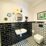 Apartment Loox Ostrovo- Boutique House-noclegi Nad Morzem *