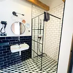 Apartment Loox Ostrovo- Boutique House-noclegi Nad Morzem
