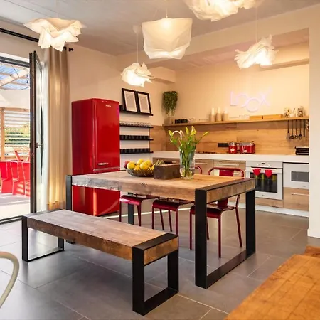 Loox Ostrovo- Boutique House-noclegi Nad Morzem Apartment *