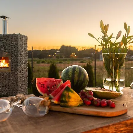 Διαμέρισμα Loox Ostrovo- Boutique House-noclegi Nad Morzem *