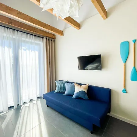 Apartament Loox Ostrovo- Boutique House-noclegi Nad Morzem Ostrowo (Puck)