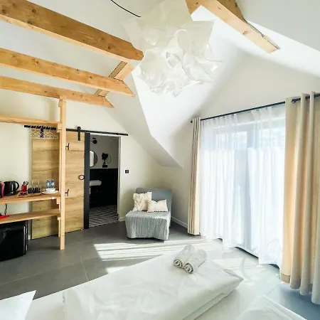 Loox Ostrovo- Boutique House-noclegi Nad Morzem *