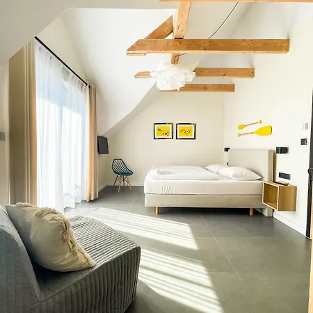 Loox Ostrovo- Boutique House-noclegi Nad Morzem *