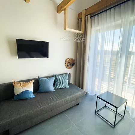 Loox Ostrovo- Boutique House-noclegi Nad Morzem