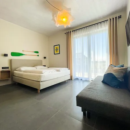 Appartamento Loox Ostrovo- Boutique House-noclegi Nad Morzem Ostrowo (Puck)