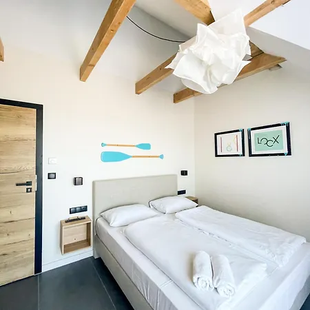 Loox Ostrovo- Boutique House-noclegi Nad Morzem