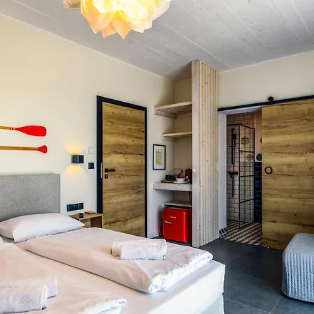 Loox Ostrovo- Boutique House-noclegi Nad Morzem