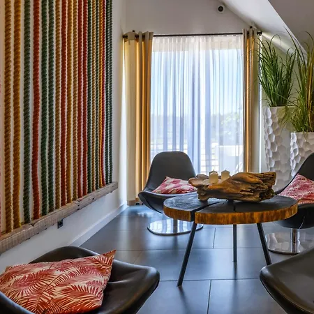 Apartament Loox Ostrovo- Boutique House-noclegi Nad Morzem Ostrowo (Puck)