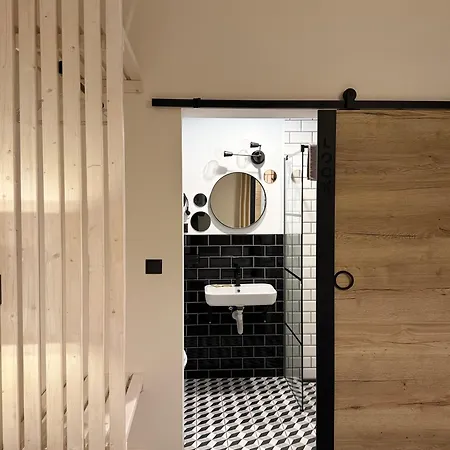 Apartament Loox Ostrovo- Boutique House-noclegi Nad Morzem