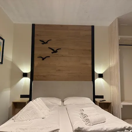 Loox Ostrovo- Boutique House-noclegi Nad Morzem Διαμέρισμα *
