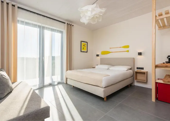 公寓 Loox Ostrovo- Boutique House-noclegi Nad Morzem 奥斯特罗沃