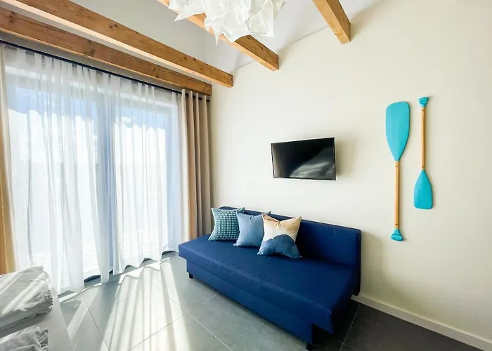 公寓 Loox Ostrovo- Boutique House-noclegi Nad Morzem 奥斯特罗沃