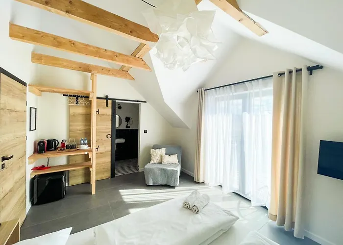 Loox Ostrovo- Boutique House-noclegi Nad Morzem *